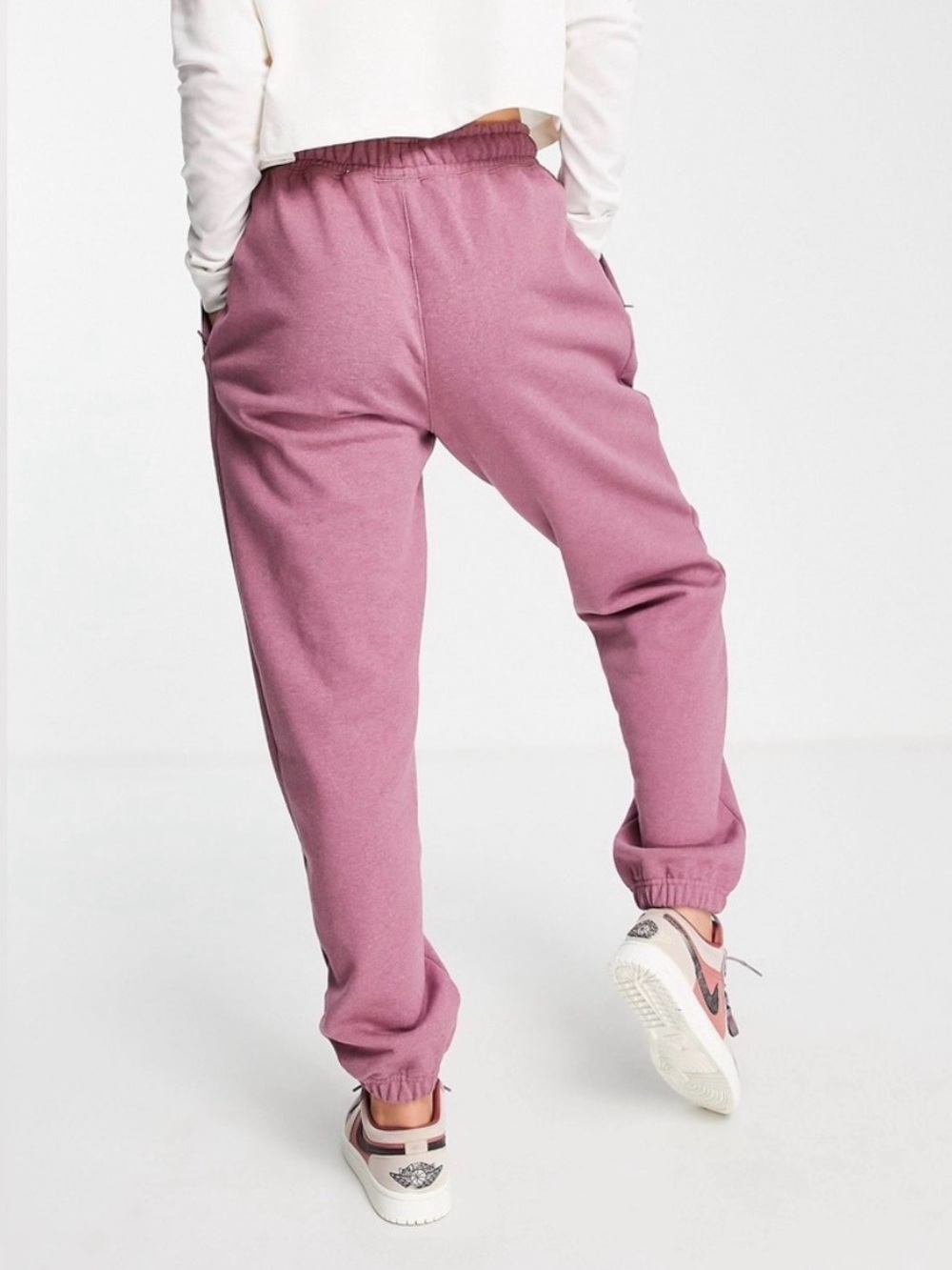Jordan Women's Essentials Fleece Jogger Pants in a mauve - Picture 2 of 7